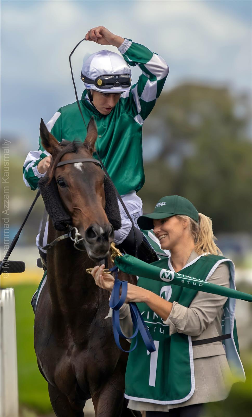 Kate & Treasurethe Moment